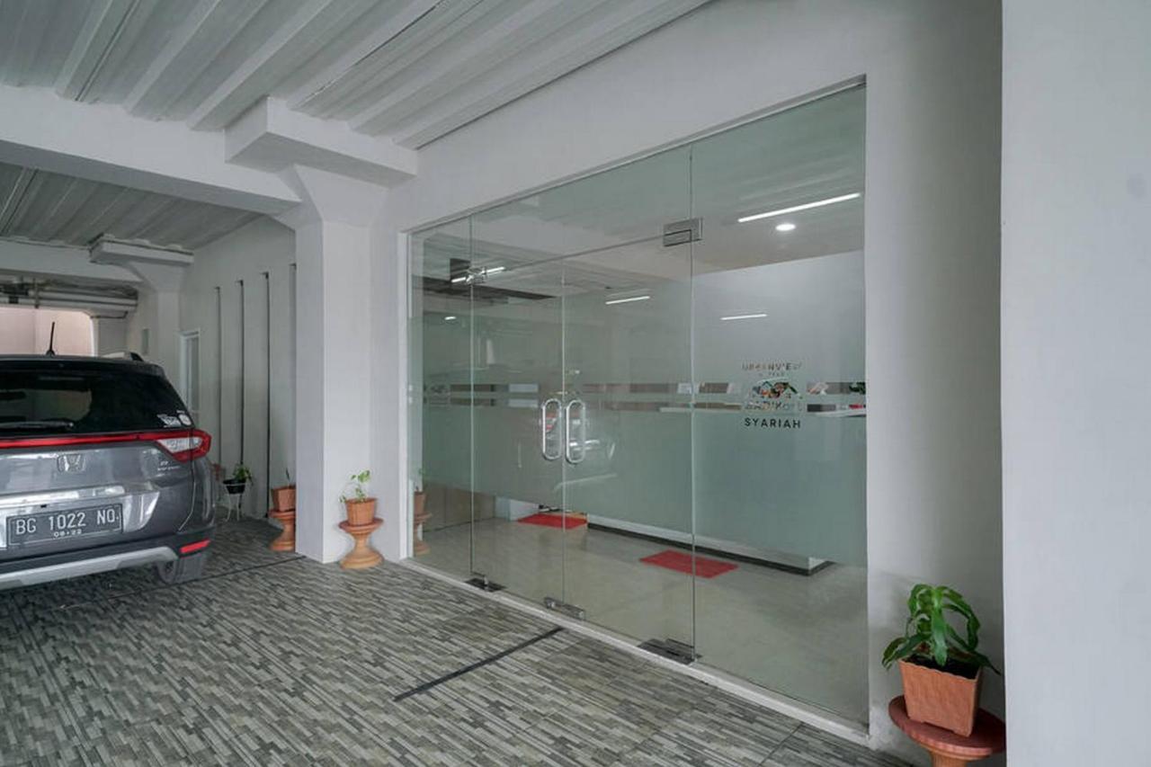 Urbanview Hotel Bari Syariah Palembang By Reddoorz 外观 照片